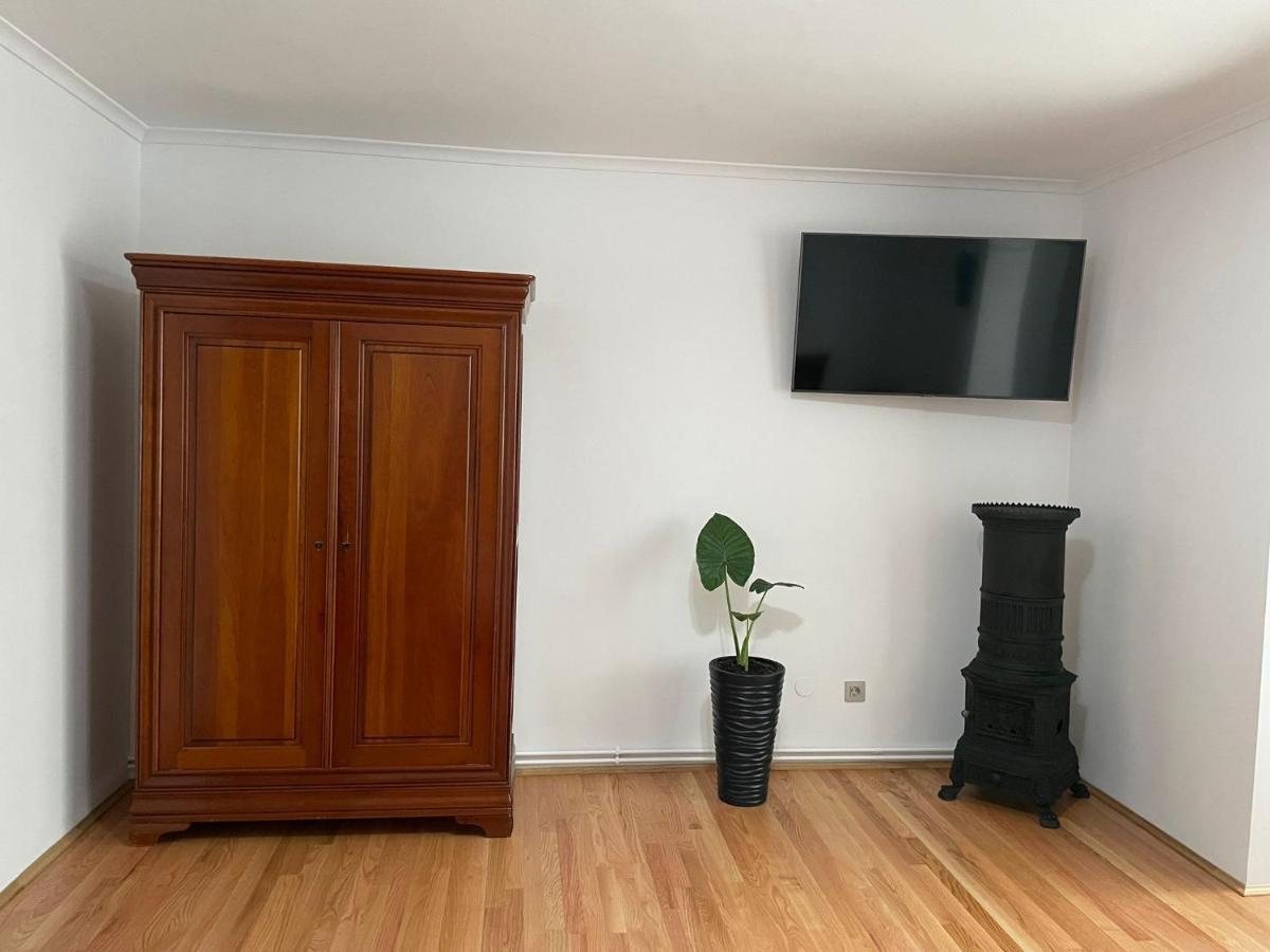 M & I Apartment 2 เตอร์กู-มูเรช ภายนอก รูปภาพ