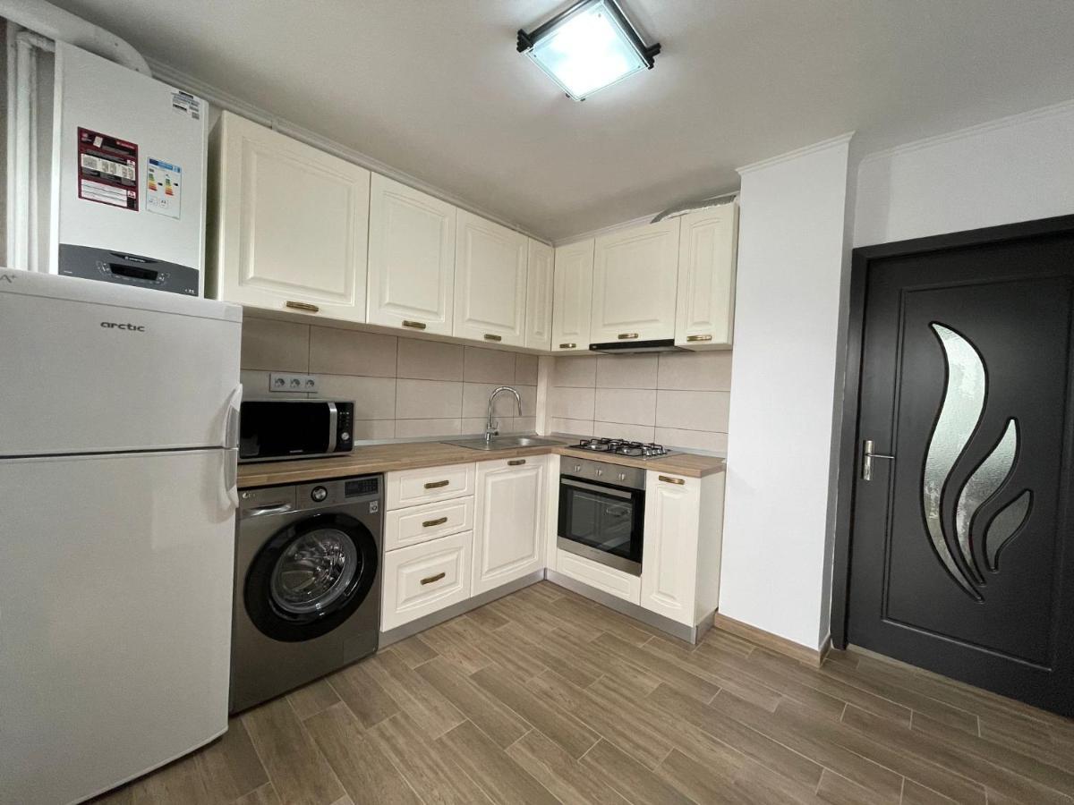 M & I Apartment 2 เตอร์กู-มูเรช ภายนอก รูปภาพ