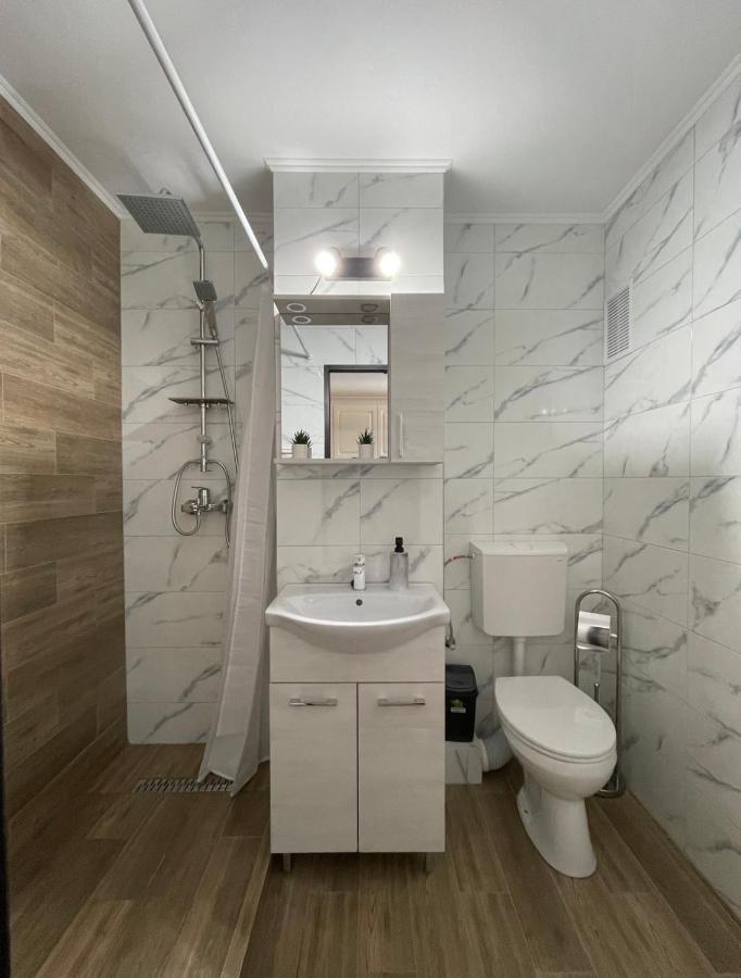 M & I Apartment 2 เตอร์กู-มูเรช ภายนอก รูปภาพ