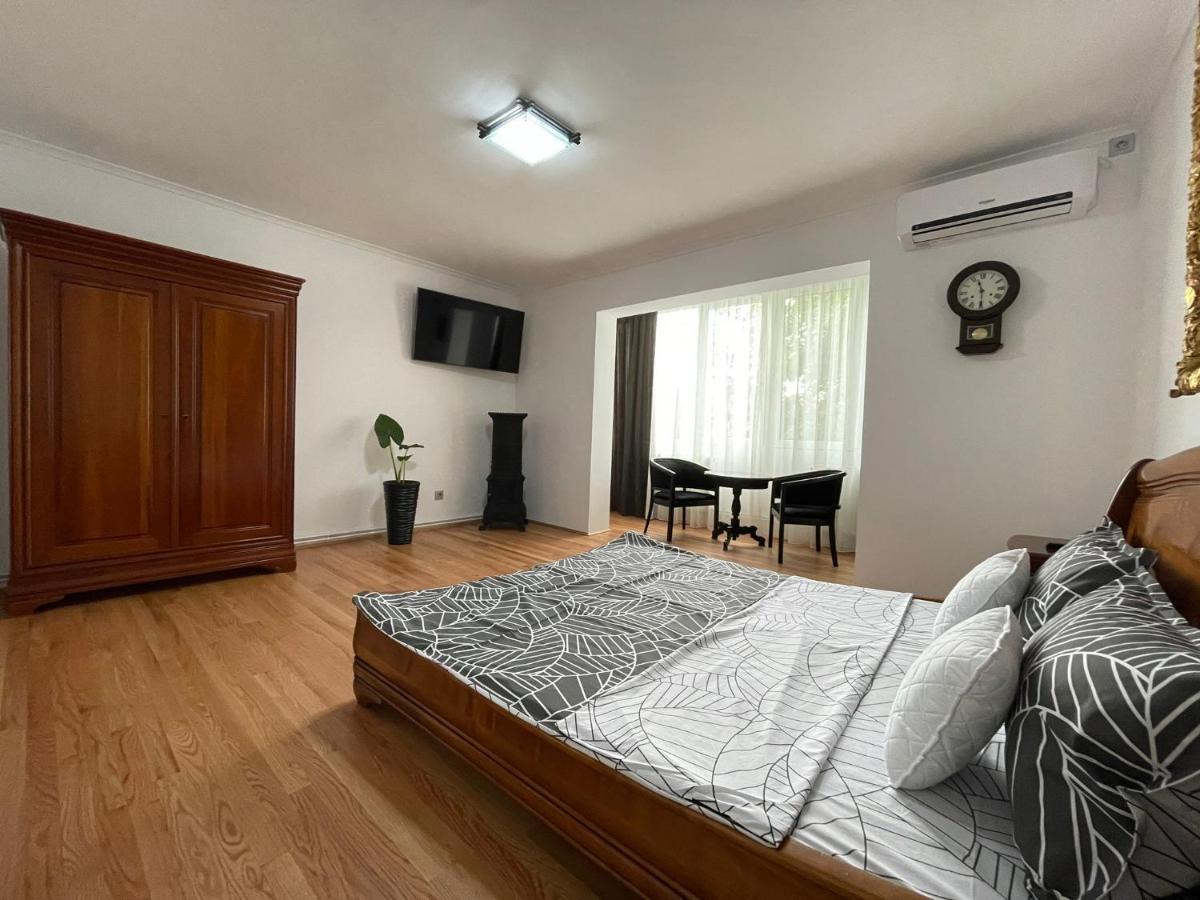 M & I Apartment 2 เตอร์กู-มูเรช ภายนอก รูปภาพ